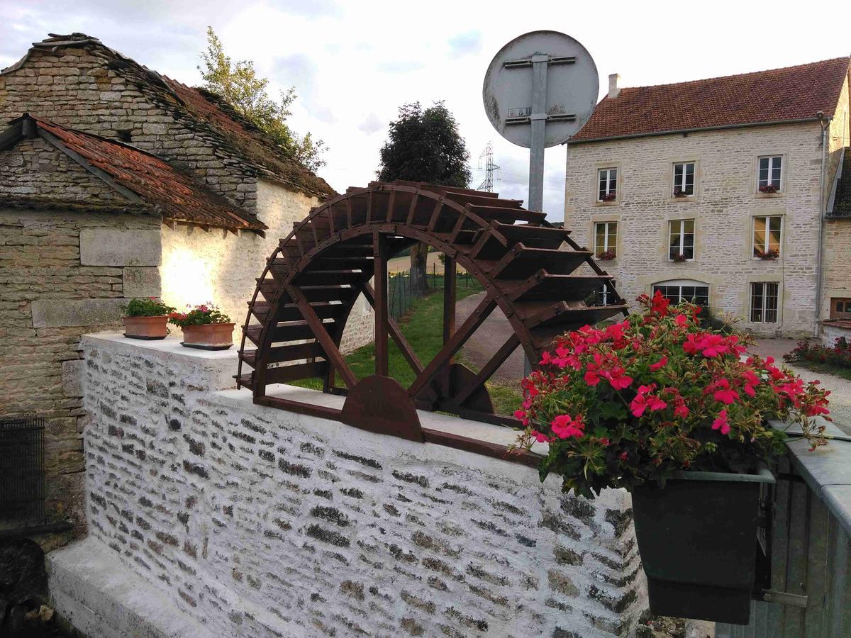 Moulin De La Fleuristerie Bed & Breakfast Orges Dış mekan fotoğraf